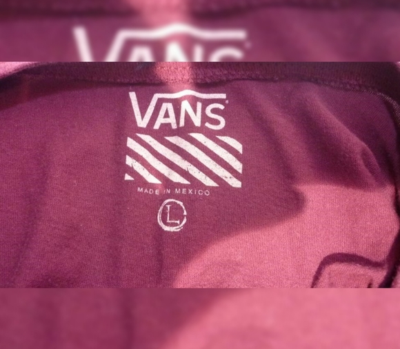 New VANS T-shirt Large burgundy. - Picture 4 of 4